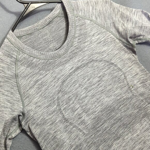 Lululemon Shirt Women's 6 Swiftly Tech Long Sleeve Crew Athletic Activewear - Picture 1 of 10
